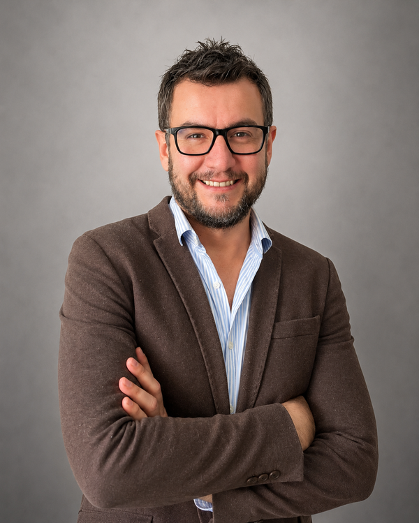 Retrato de Juan Sebastián Berón, Territory Sales Manager de SMARTFENSE
