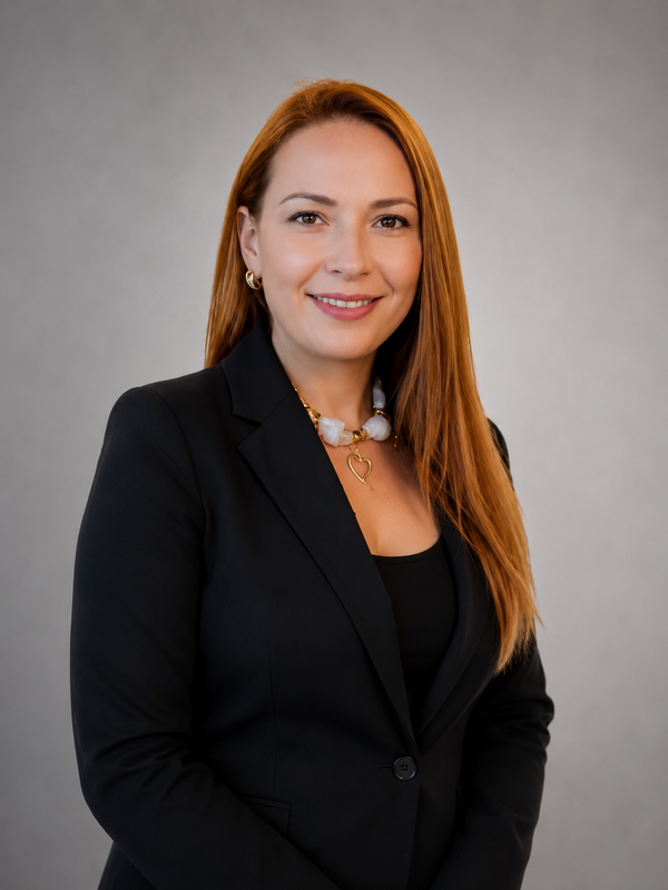 Retrato de Lissette Carranza, Account Executive Colombia de SMARTFENSE